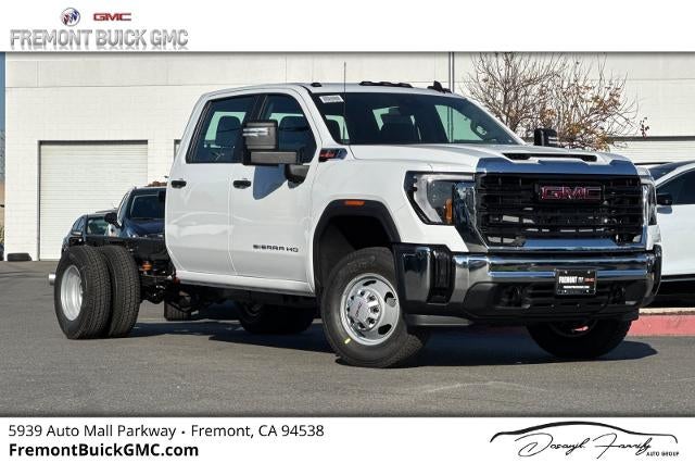 2026 GMC Sierra 3500 HD Chassis Cab Pro