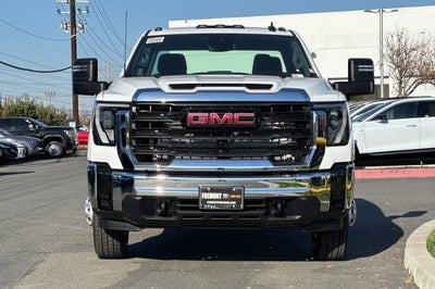 2026 GMC Sierra 3500 HD Chassis Cab Pro