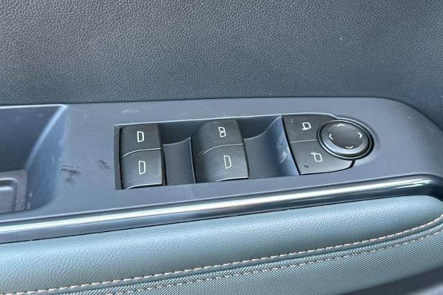 2027 GMC Acadia AT4