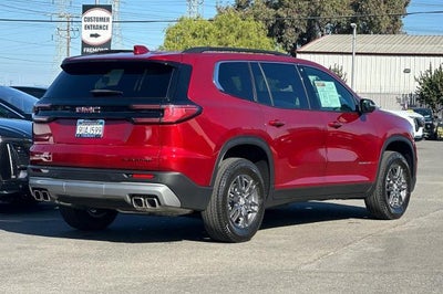 2025 GMC Acadia Elevation