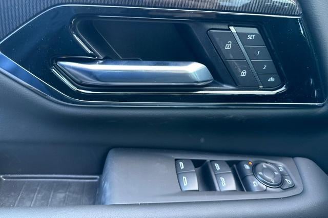 2026 GMC Yukon XL Elevation - Photo 10