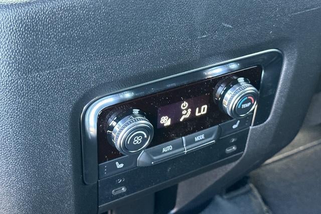 2026 GMC Yukon XL Elevation - Photo 13