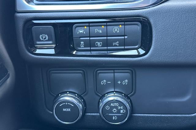2026 GMC Yukon XL Elevation - Photo 30