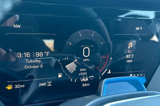 2026 GMC Yukon Denali - Photo 31