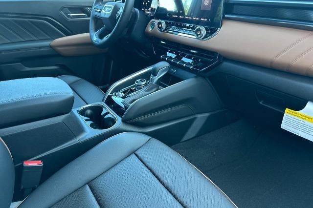 2026 GMC Canyon AT4 - Photo 16