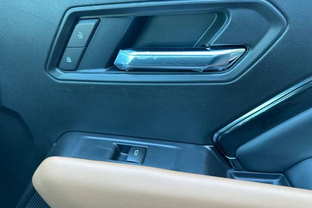 2026 GMC Canyon AT4 - Photo 18