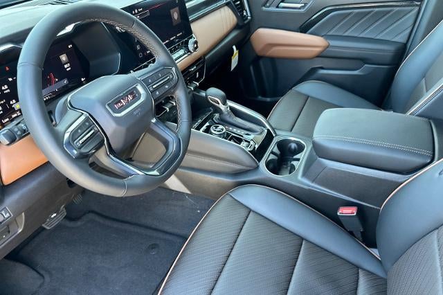 2026 GMC Canyon AT4 - Photo 9