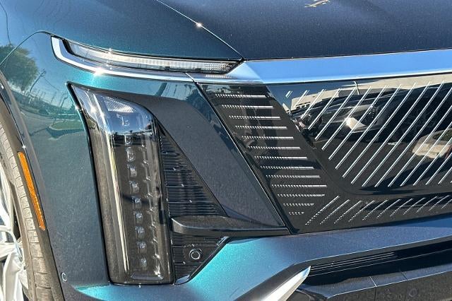 2026 Cadillac VISTIQ Luxury