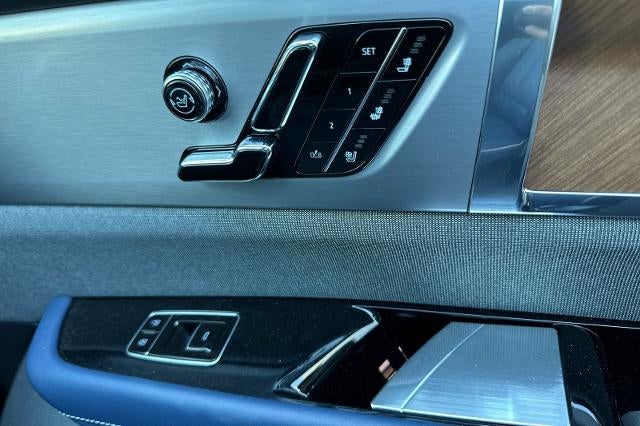 2026 Cadillac VISTIQ Premium Luxury