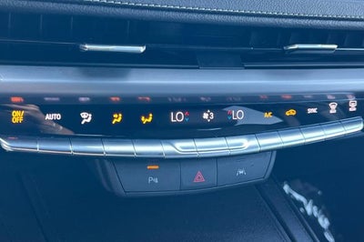 2025 Cadillac XT4 Premium Luxury