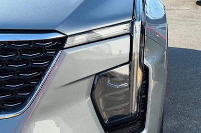 2025 Cadillac XT4 Premium Luxury