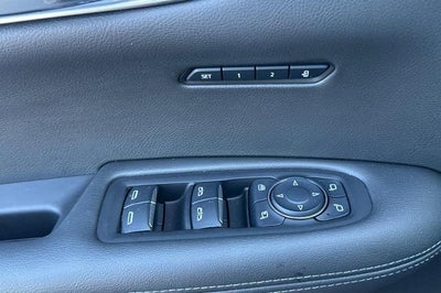 2025 Cadillac XT6 Luxury