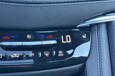 2025 Cadillac XT6 Luxury