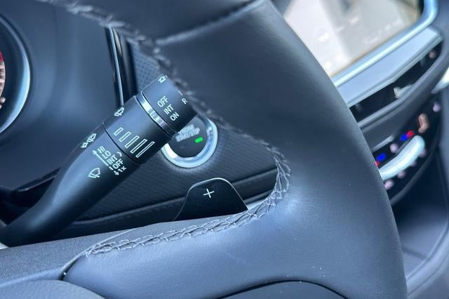 2025 Cadillac XT6 Luxury