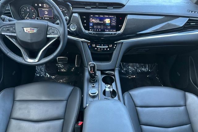 2025 Cadillac XT6 Sport