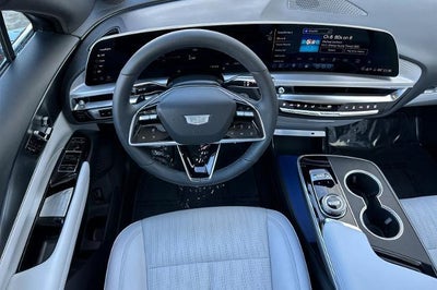 2025 Cadillac LYRIQ Luxury 1