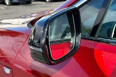 2025 Cadillac LYRIQ Luxury 1