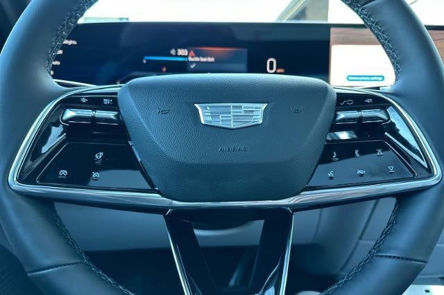 2025 Cadillac LYRIQ Luxury 1