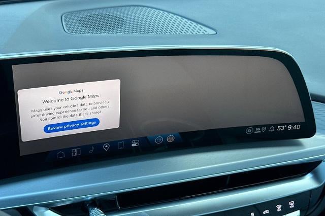 2025 Cadillac LYRIQ Luxury 1