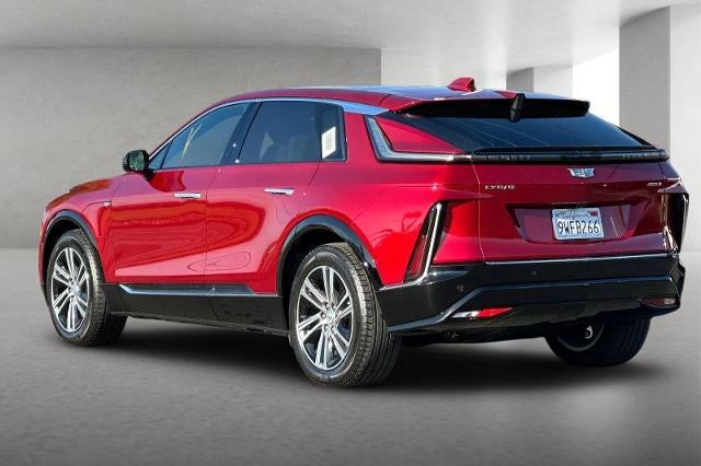 2025 Cadillac LYRIQ Luxury 1