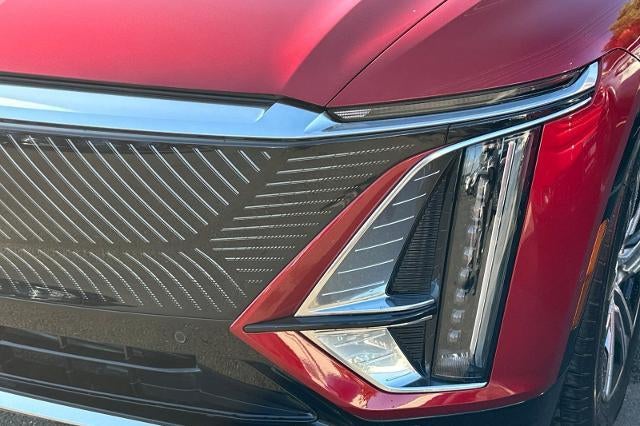 2025 Cadillac LYRIQ Luxury 1