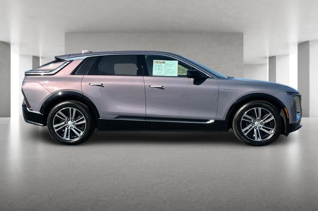 Used 2024 Cadillac LYRIQ Luxury 1 with VIN 1GYKPPRK0RZ123155 for sale in Fremont, CA