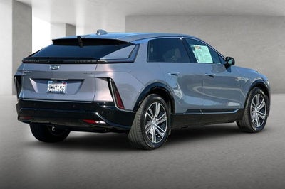 2024 Cadillac LYRIQ Luxury 1