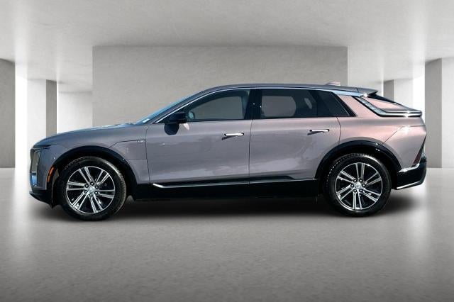 2024 Cadillac LYRIQ Luxury 1