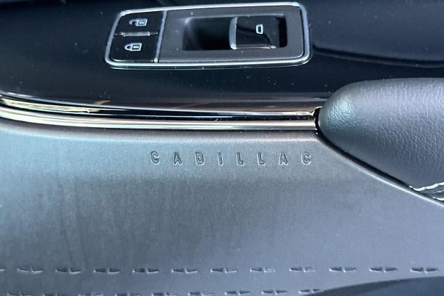 2024 Cadillac LYRIQ Luxury 1