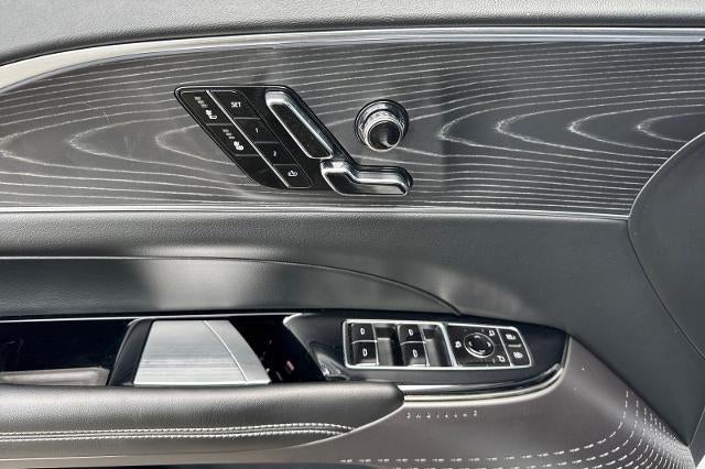 2024 Cadillac LYRIQ Luxury 1
