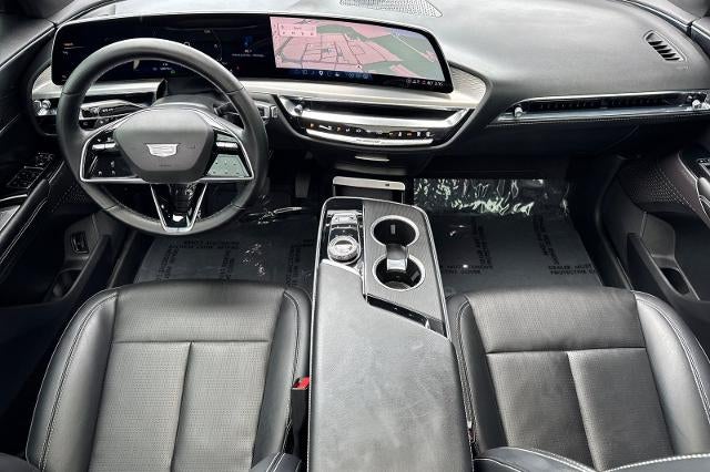 2024 Cadillac LYRIQ Luxury 1