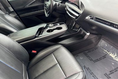 2024 Cadillac LYRIQ Luxury 1