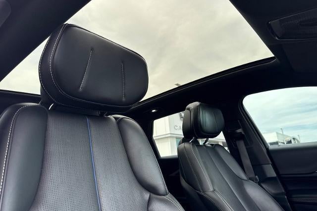2024 Cadillac LYRIQ Luxury 1