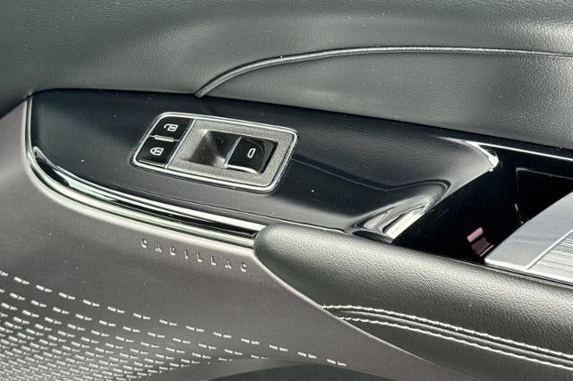2024 Cadillac LYRIQ Luxury 1