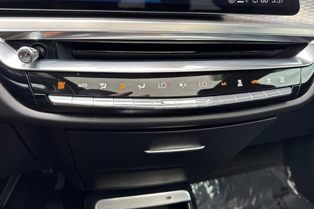 2024 Cadillac LYRIQ Luxury 1