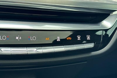 2024 Cadillac LYRIQ Luxury 1
