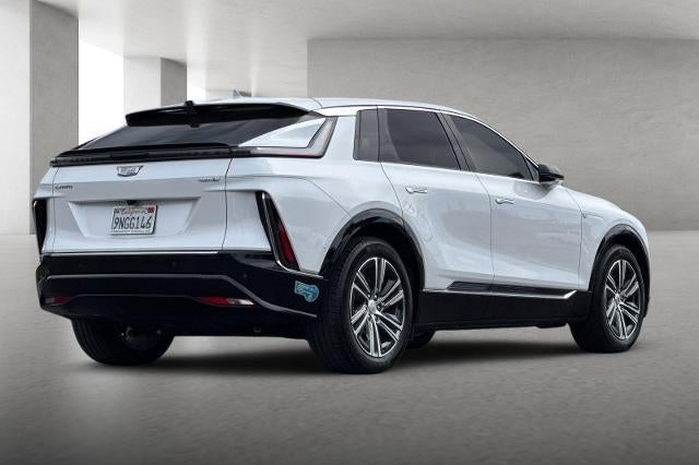 2024 Cadillac LYRIQ Luxury 1