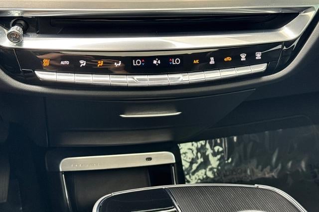2024 Cadillac LYRIQ Luxury 1