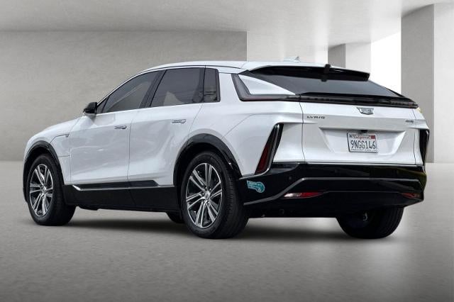 2024 Cadillac LYRIQ Luxury 1