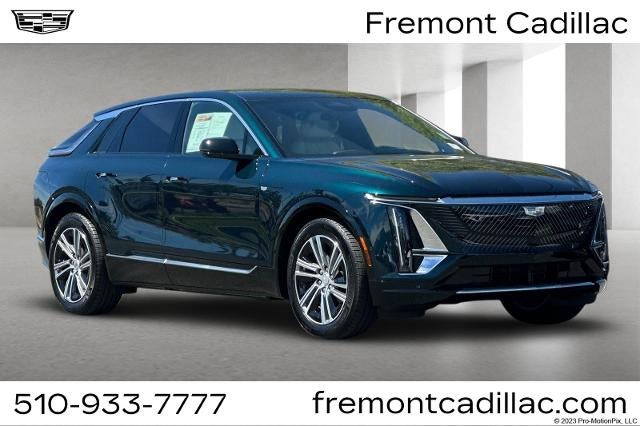 2024 Cadillac LYRIQ Luxury 2