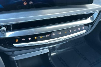 2024 Cadillac LYRIQ Luxury 2