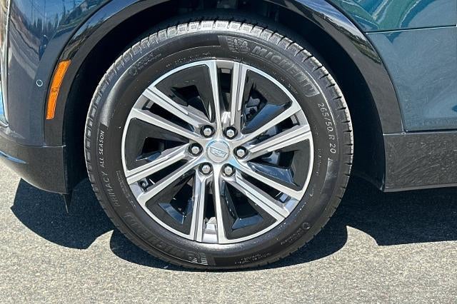 2024 Cadillac LYRIQ Luxury 2