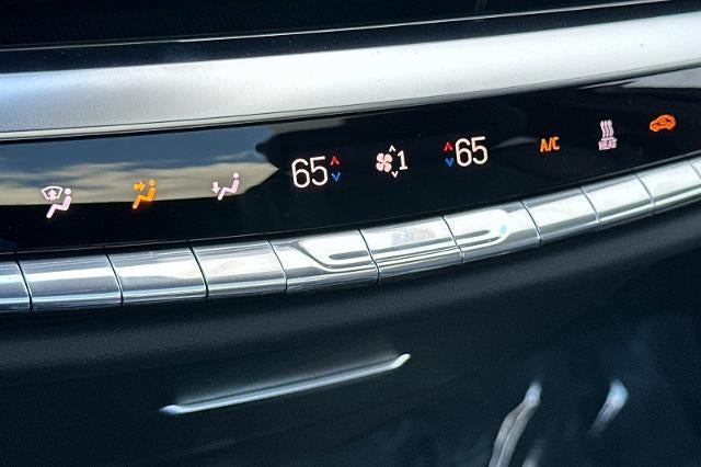 2025 Cadillac LYRIQ Sport 1