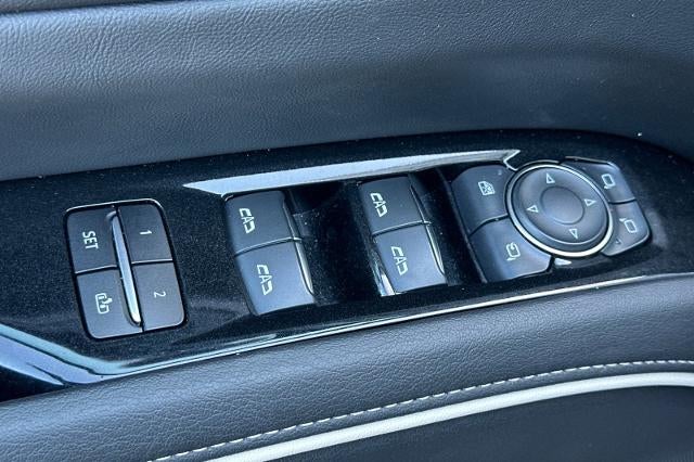 2022 Cadillac Escalade Sport