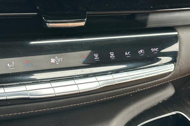 2023 Cadillac Escalade ESV Premium Luxury