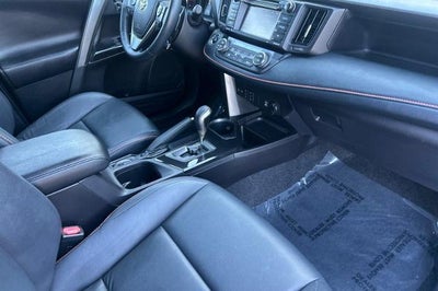 2018 Toyota RAV4 SE