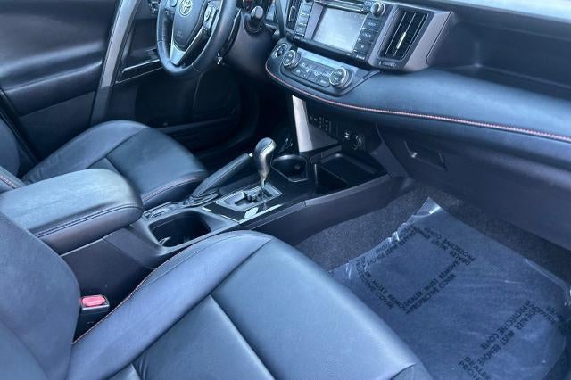 2018 Toyota RAV4 SE