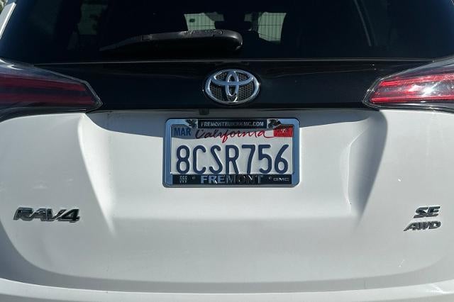 2018 Toyota RAV4 SE