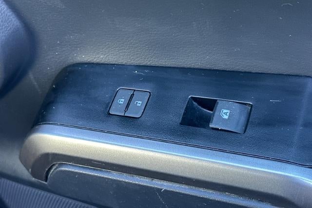 2023 Toyota Tacoma 2WD SR5