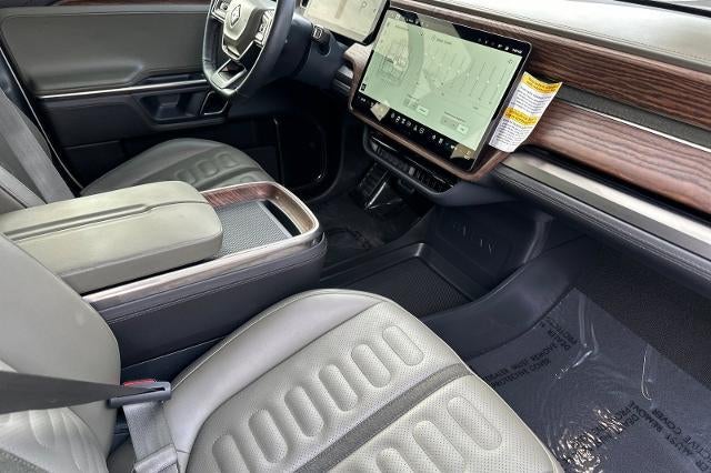 2023 RIVIAN R1T Adventure